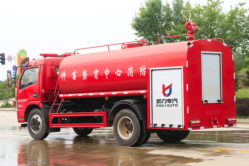 東風(fēng)大多利卡消防灑水車（8方）