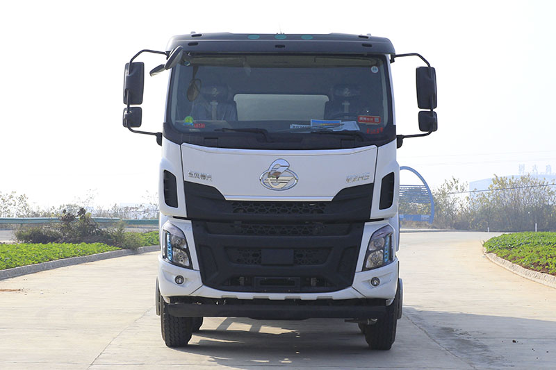 東風柳汽前四后八灑水車(24方)（選裝30米霧炮）