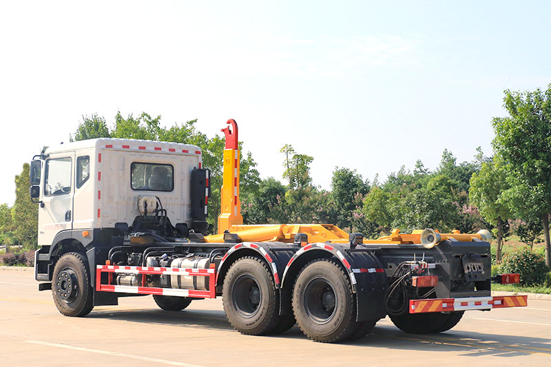 （套臂）東風(fēng)華神T5套臂垃圾車（雙橋）（20方）