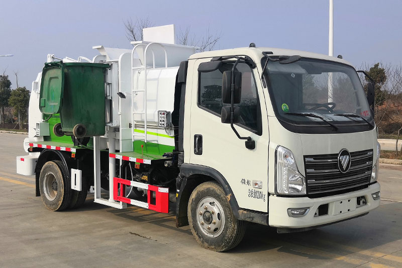 福田領(lǐng)航餐廚垃圾車（廂式）（8方）
