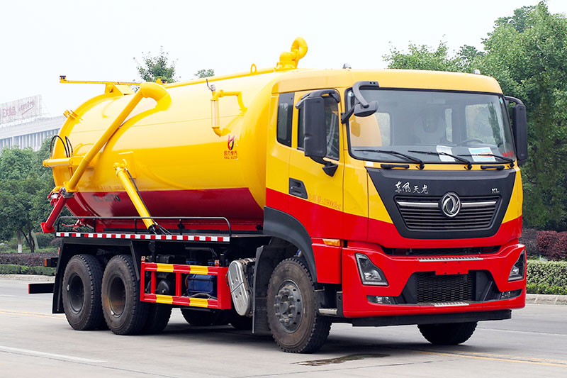 東風天龍后八輪吸污車（18方）