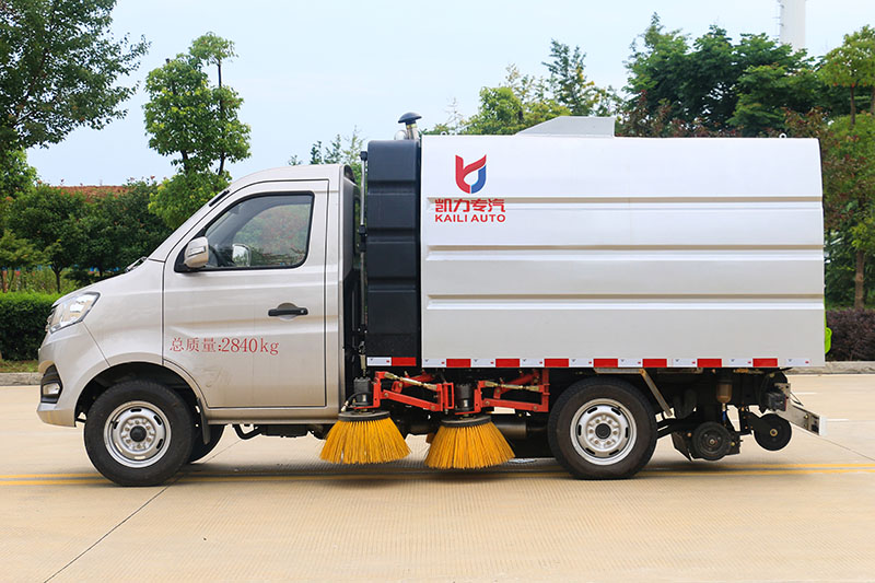 長安掃路車（0.5水1.5塵）