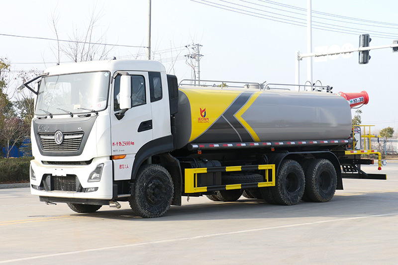 東風(fēng)天龍噴霧車（18.5方）（30米霧炮）