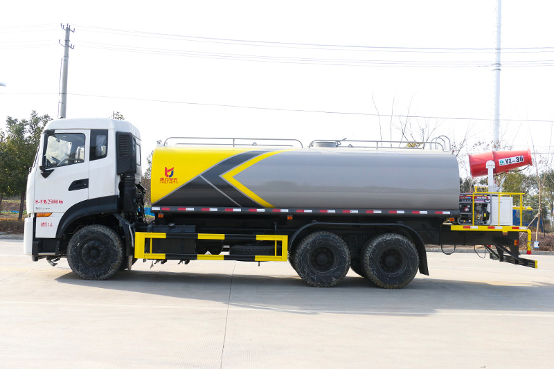 東風(fēng)天龍噴霧車（18.5方）（30米霧炮）