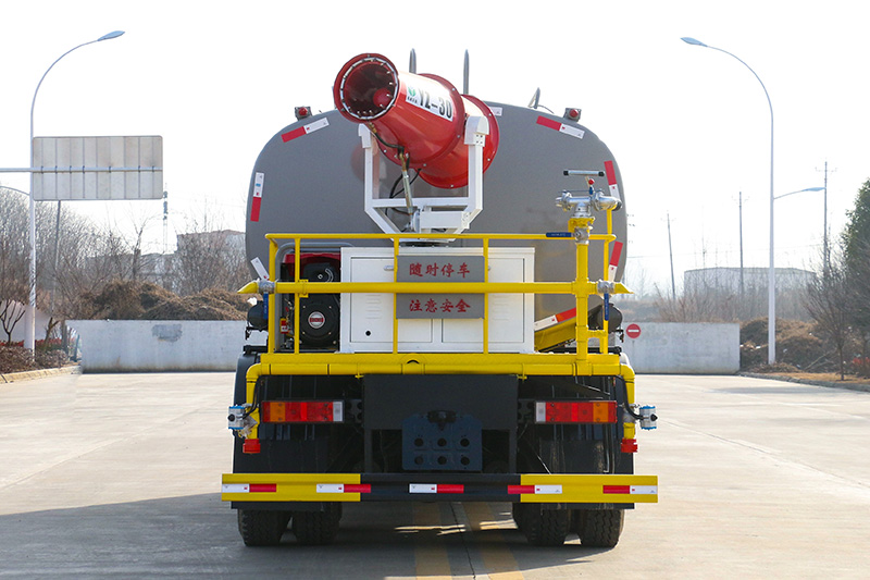 東風(fēng)天龍噴霧車（18.5方）（30米霧炮）