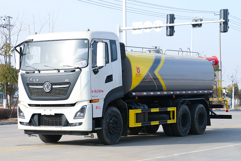 東風(fēng)天龍噴霧車（18.5方）（30米霧炮）
